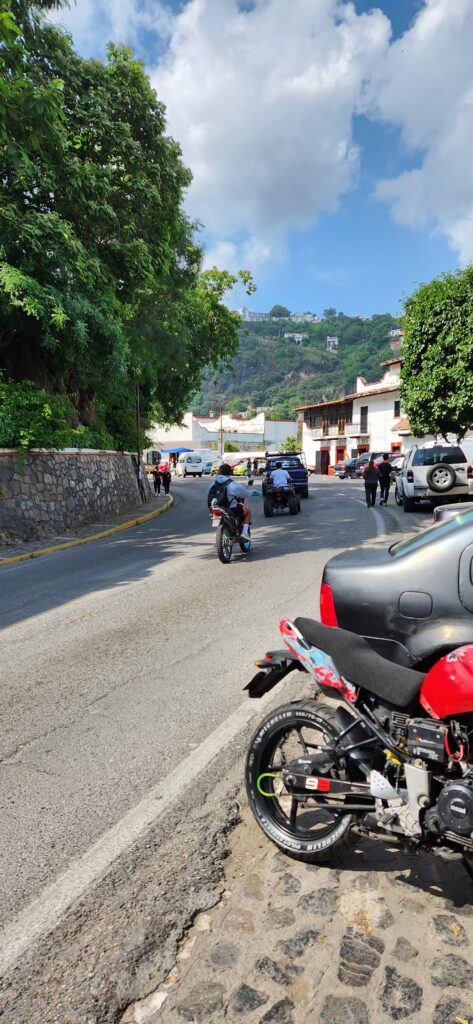Main road through Taxco